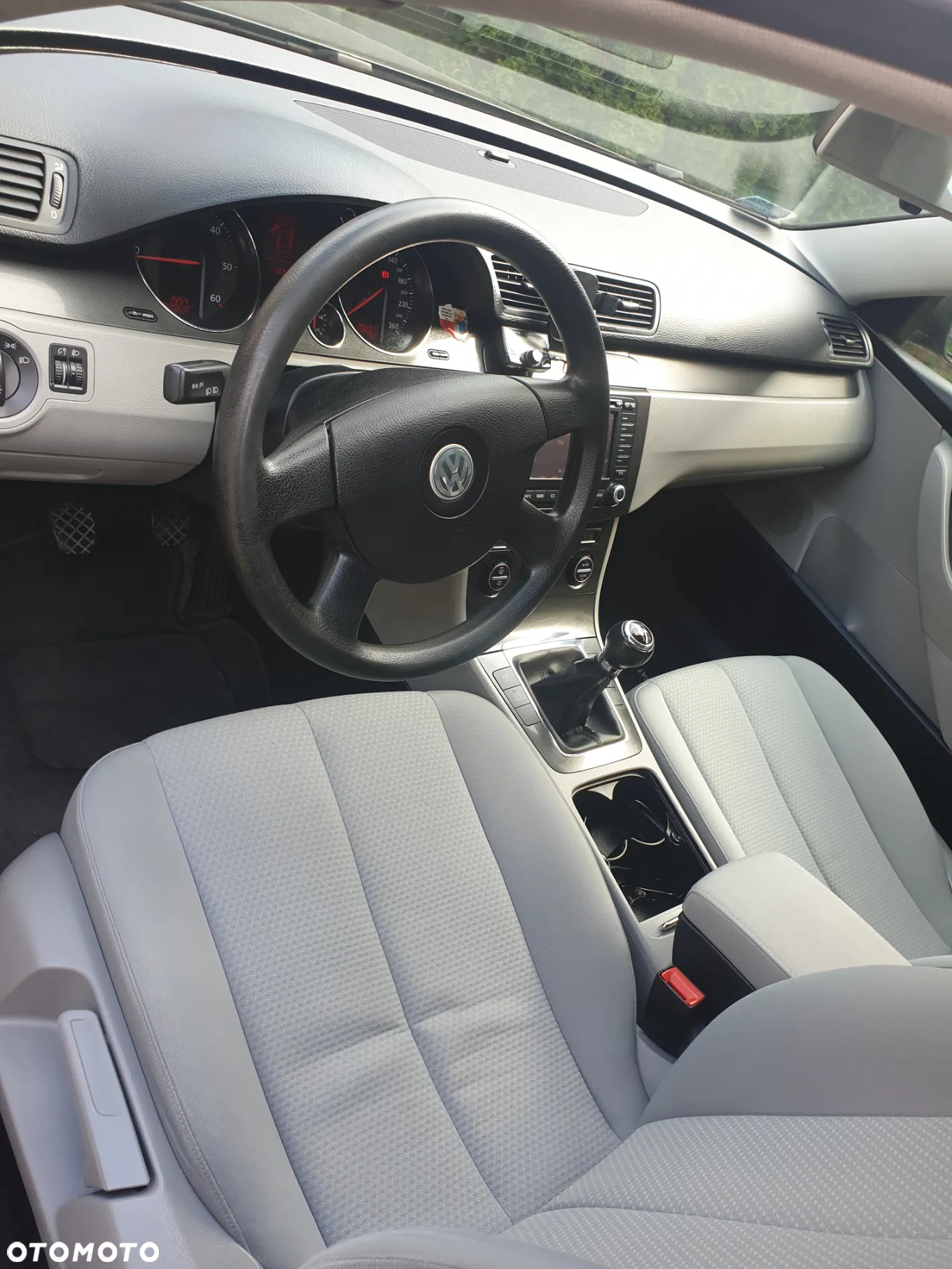 Volkswagen Passat 2.0 TDI DPF Comfortline - 5