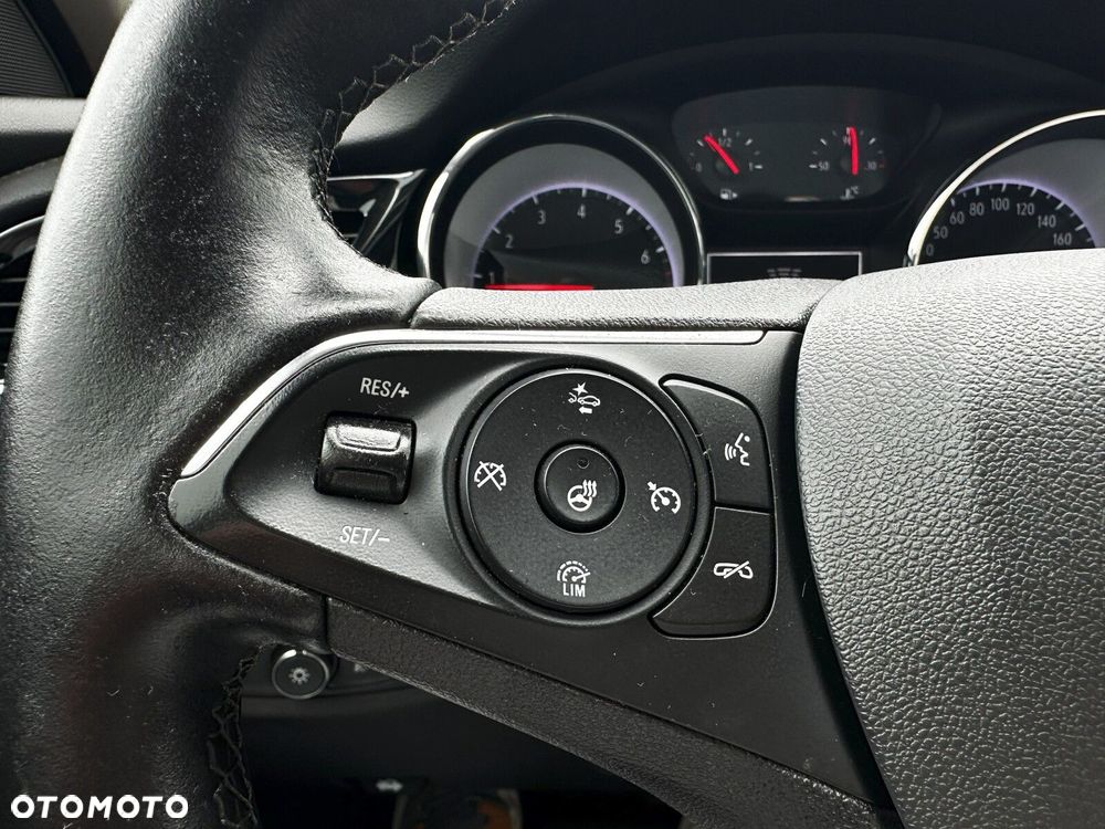 Opel Insignia 1.5 T Elite S&S - 13