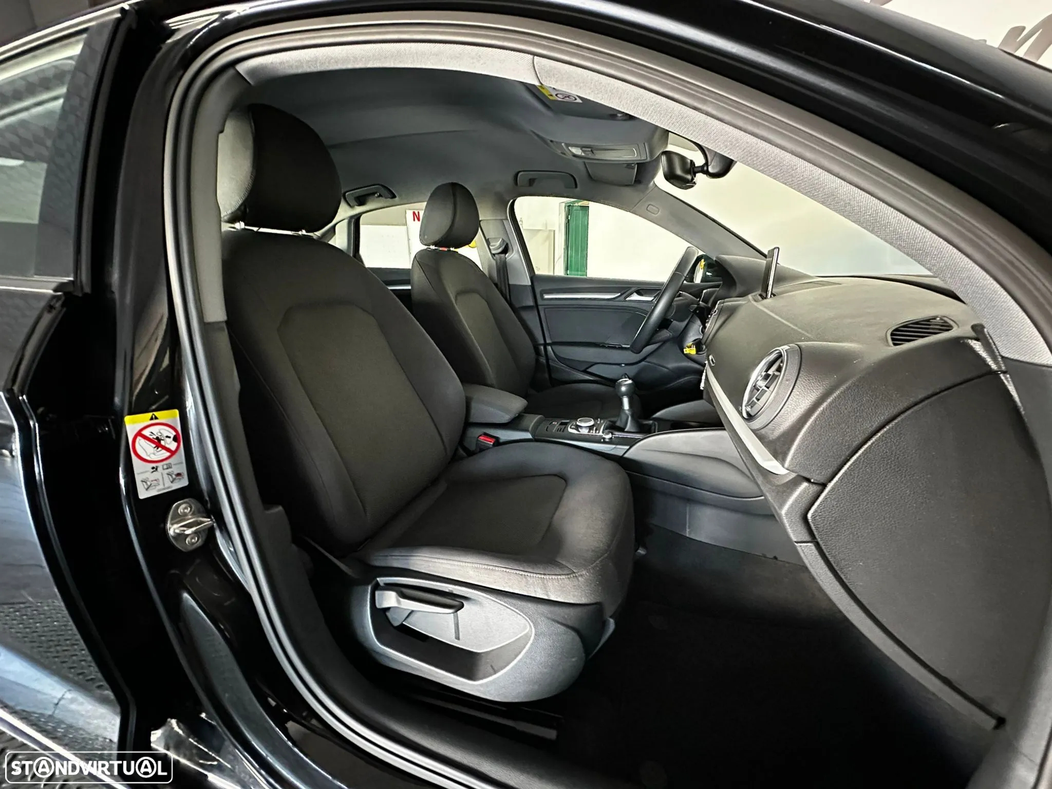 Audi A3 Limousine 30 TFSI design - 29