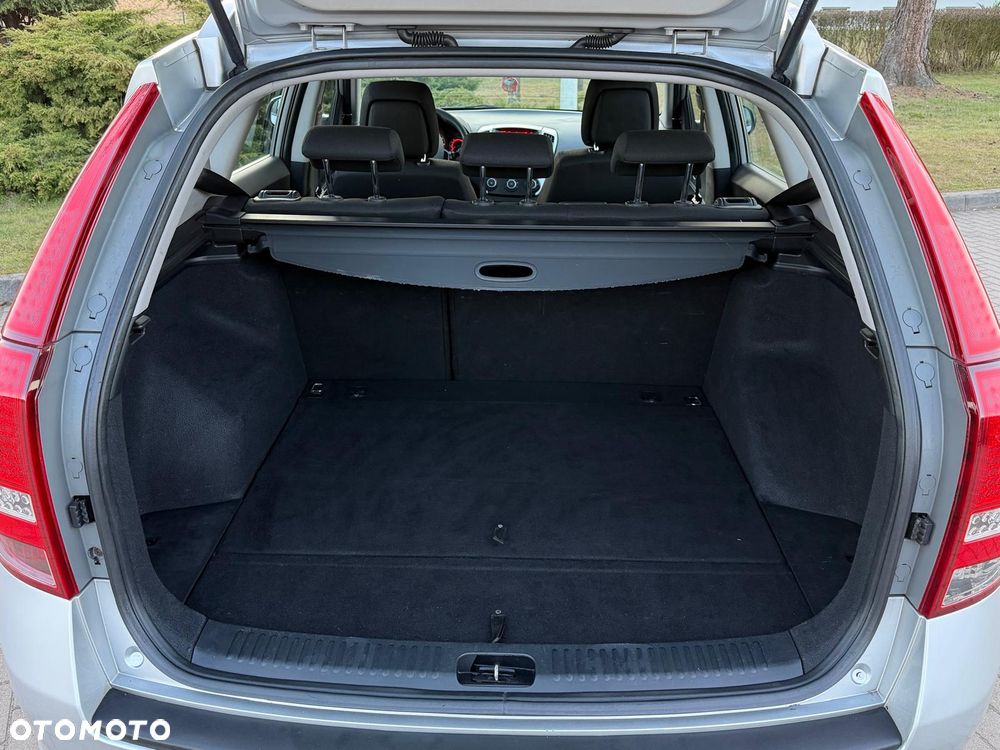 Kia Ceed 1.6 CRDi 90 Vision - 20