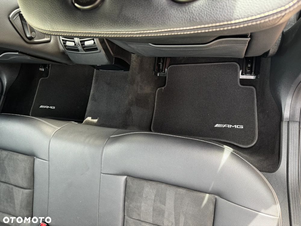 Mercedes-Benz Klasa E 220 CDI BlueEff Avantgarde - 17
