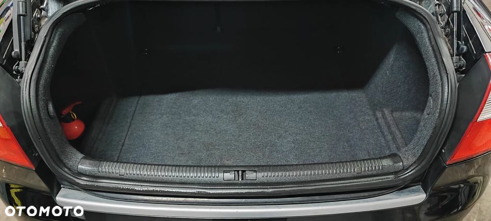 Audi A4 Limousine 1.6 - 15