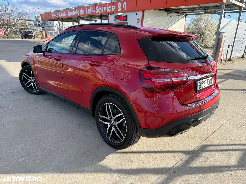 Mercedes-Benz GLA 200 d 4MATIC Aut. - 4