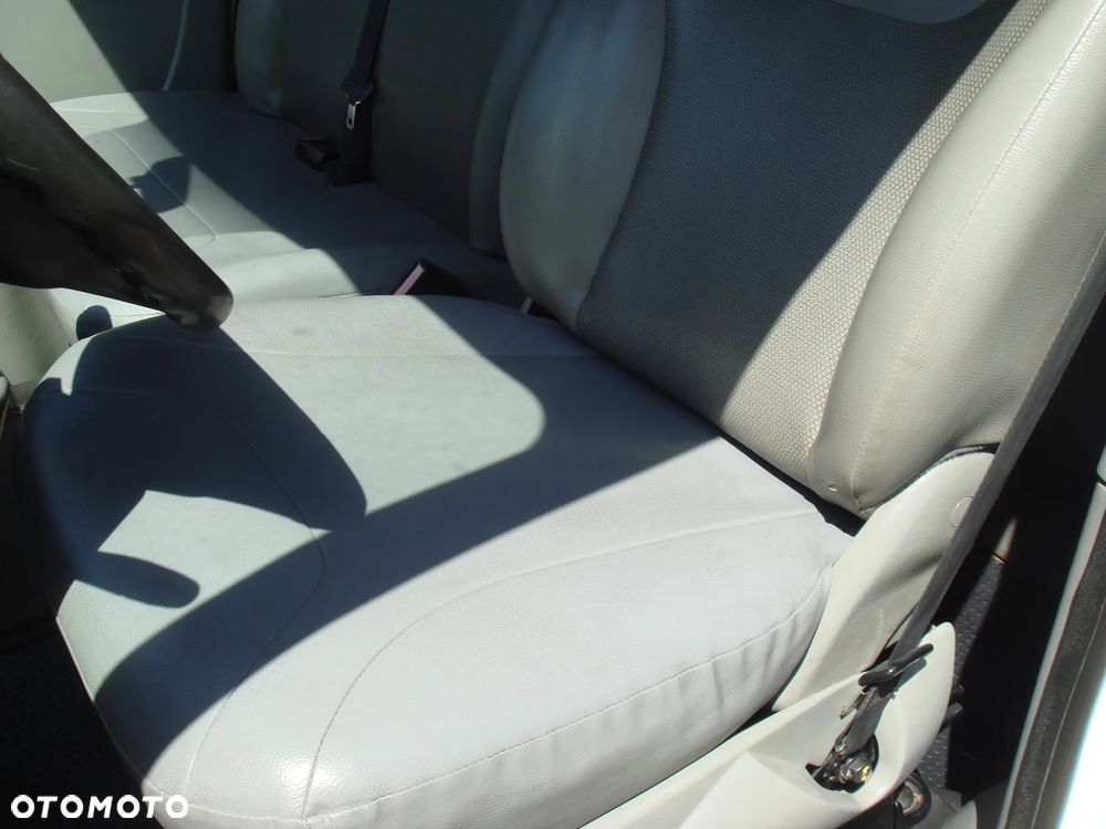 Renault Trafic - 12