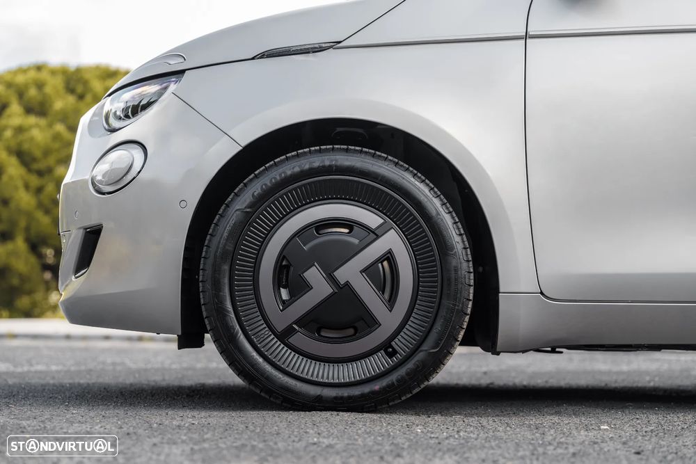 Fiat 500e 42 kWh Giorgio Armani Collector´s Edition - 7