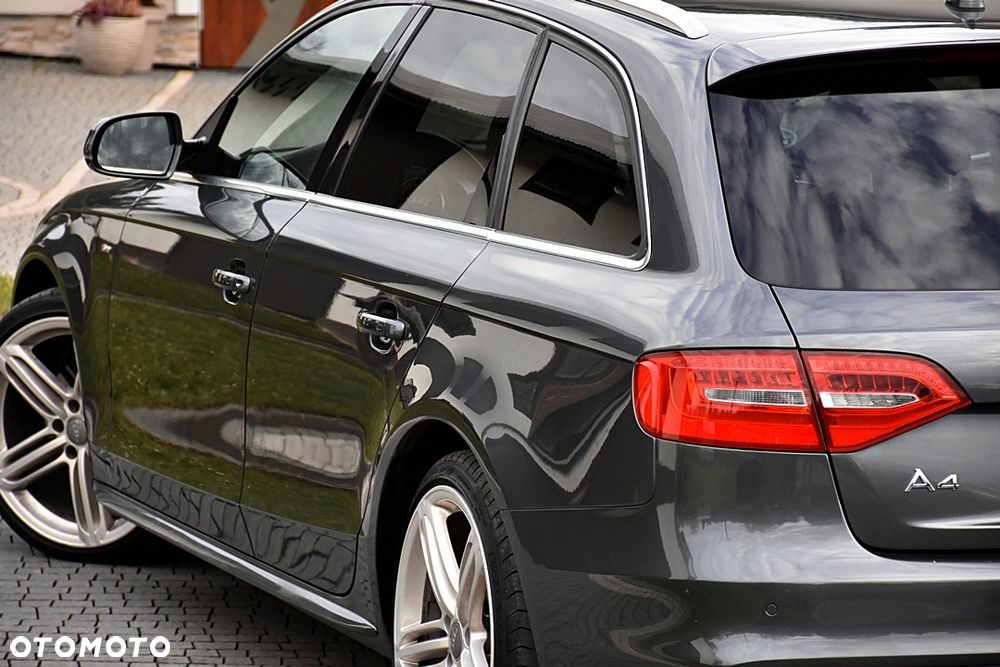 Audi A4 Avant 2.0 TDI DPF quattro S tronic S line Sportpaket - 12