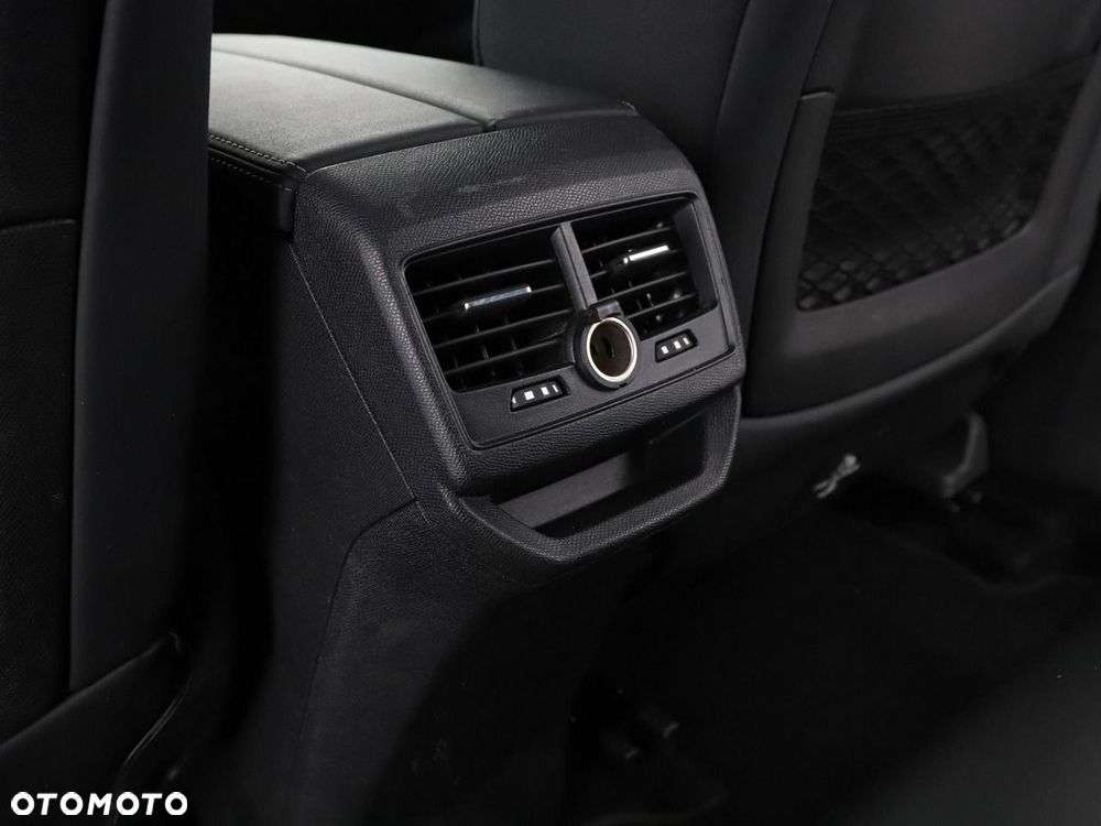 Peugeot 3008 1.2 PureTech GPF Allure S&S EAT8 - 41