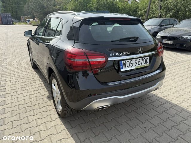 Mercedes-Benz GLA 200 (CDI) d 7G-DCT - 4