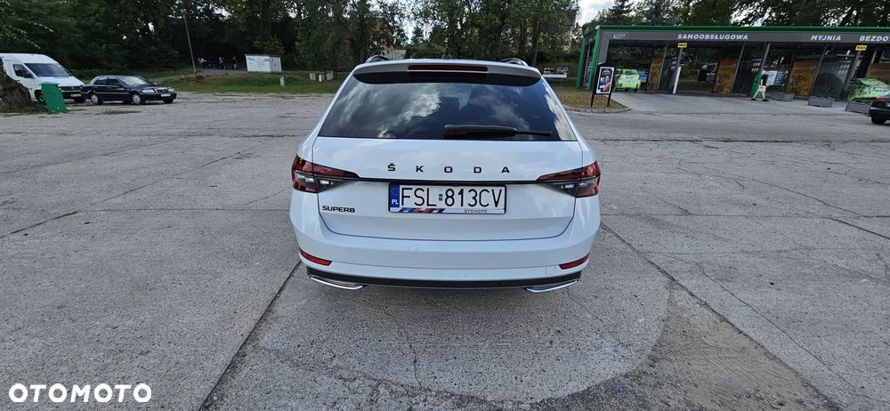 Skoda Superb 2.0 TDI DSG Sportline - 6