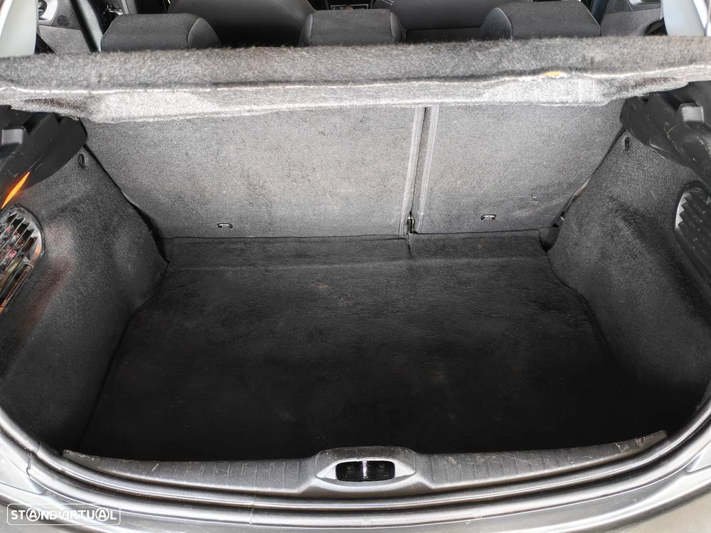Peugeot 208 PureTech 82 Style - 32