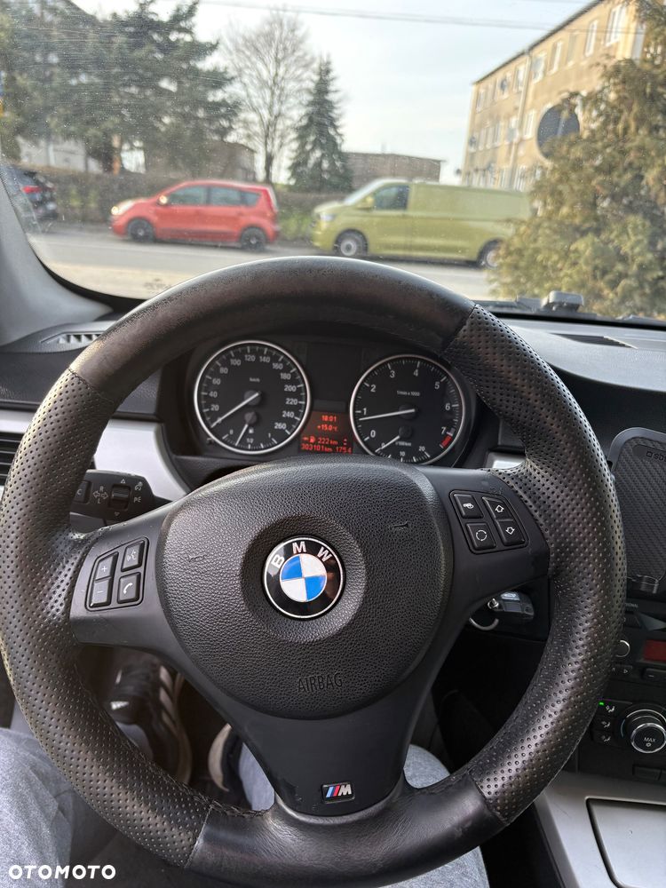 BMW Seria 3 320i - 5