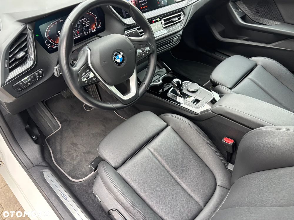 BMW Seria 2 218i Sport Line - 13