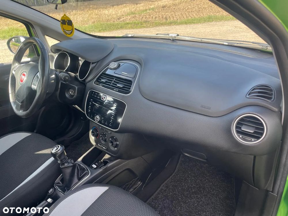Fiat Punto 2012 - 19