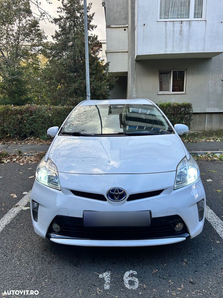 Toyota Prius (Hybrid) Comfort - 1