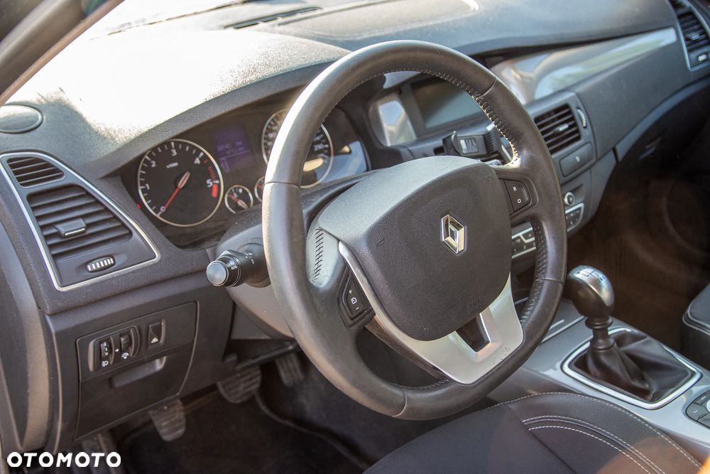 Renault Laguna 1.5 dCi Authentique - 12
