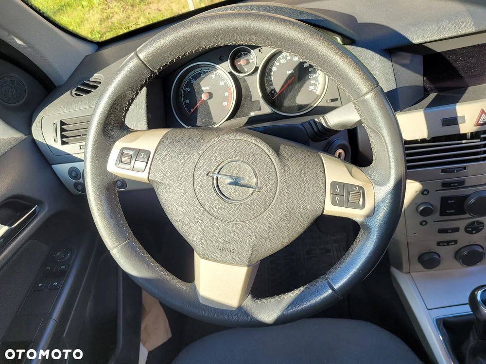 Opel Astra 1.6 Enjoy - 9