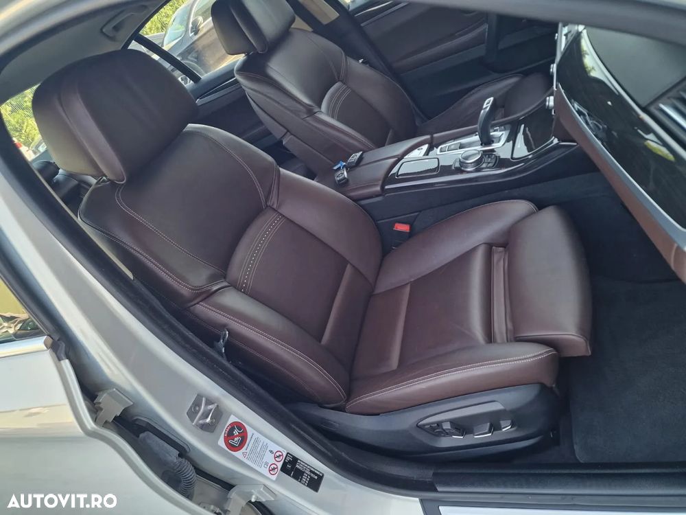 BMW Seria 5 520d - 10