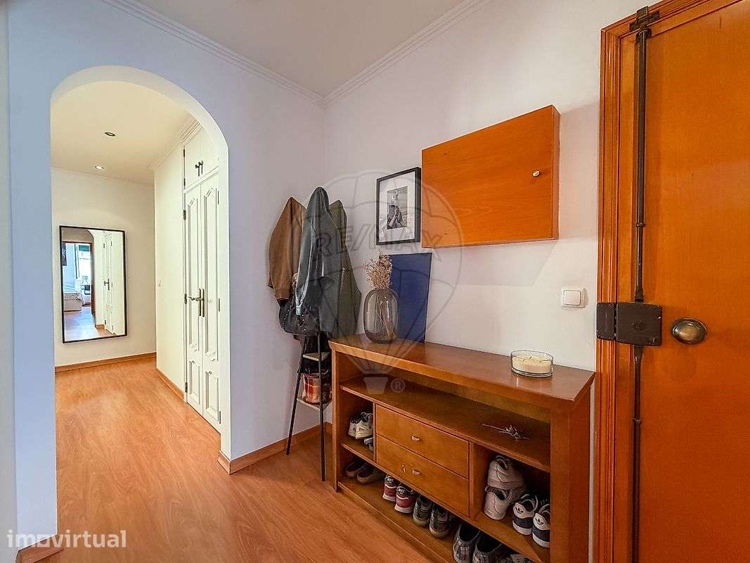 Apartamento T2 para arrendamento - Grande imagem: 2/29