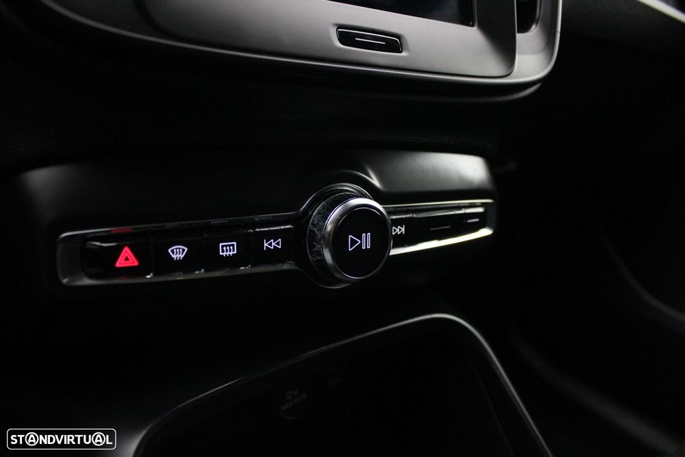 Volvo XC 40 1.5 T2 Momentum Core - 22