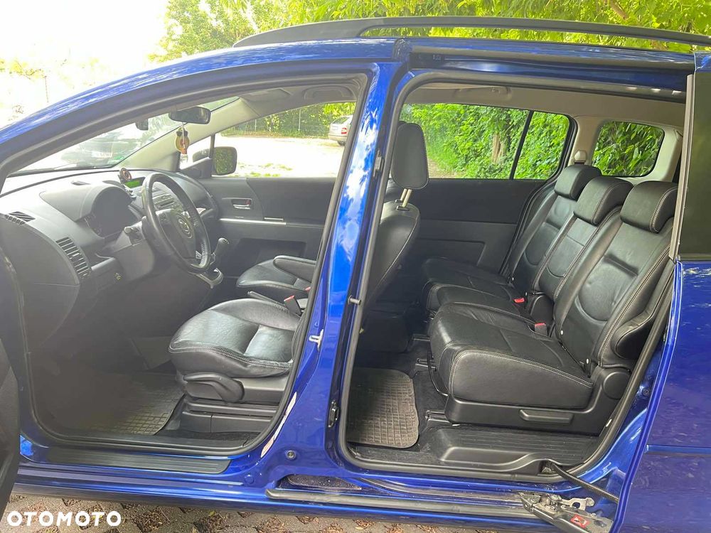 Mazda 5 - 6