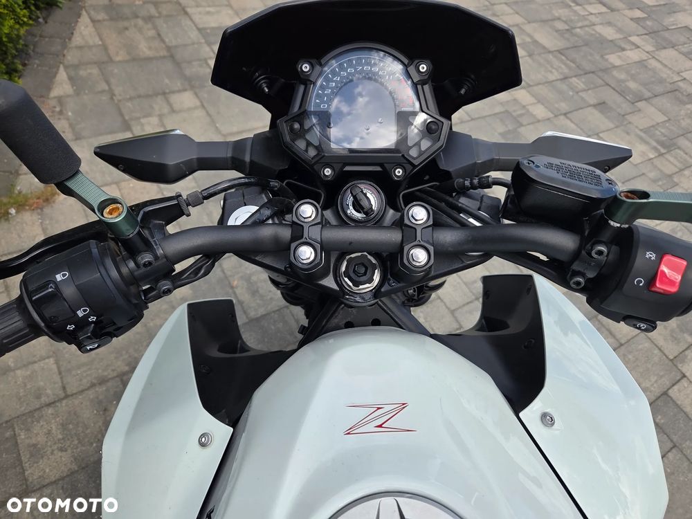 Kawasaki Z - 6