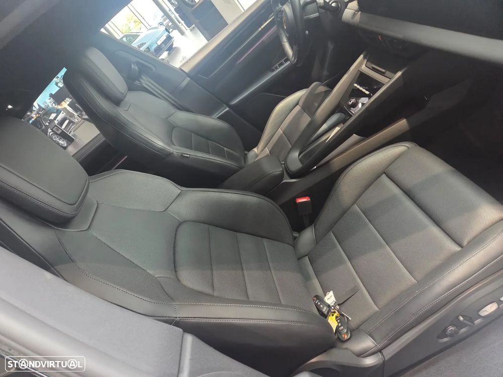 Porsche Macan Electric 4 - 3