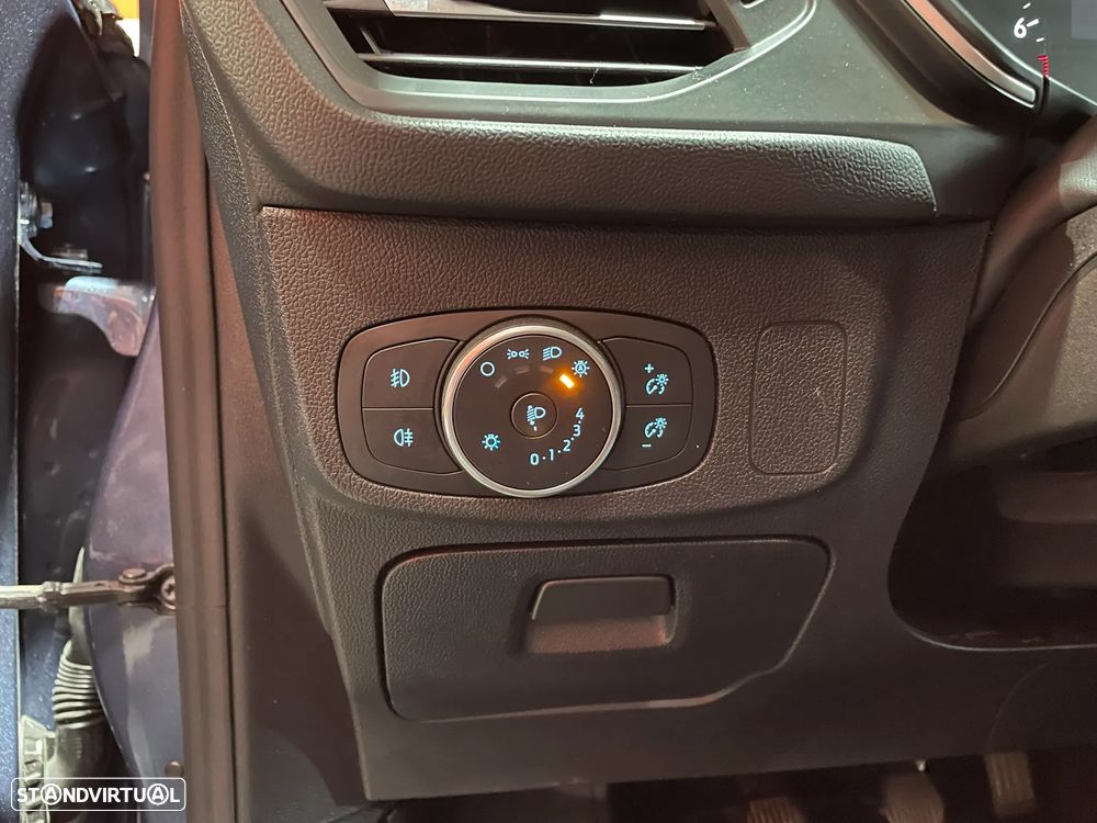Ford Focus 1.0 EcoBoost S&S ACTIVE DESIGN - 8