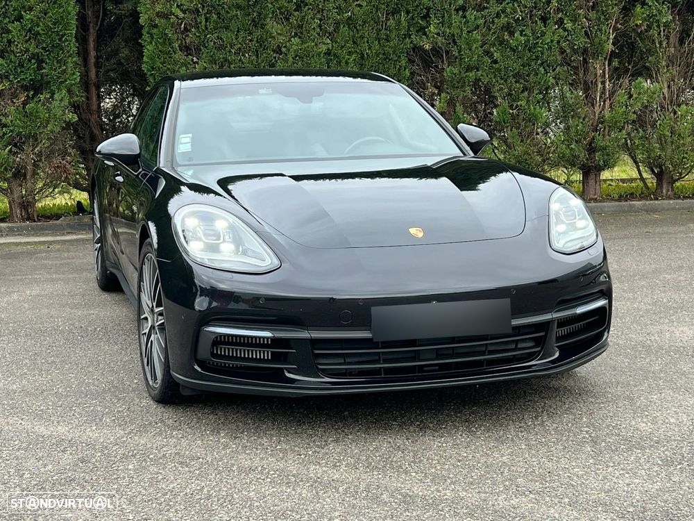 Porsche Panamera 4 E-Hybrid - 4
