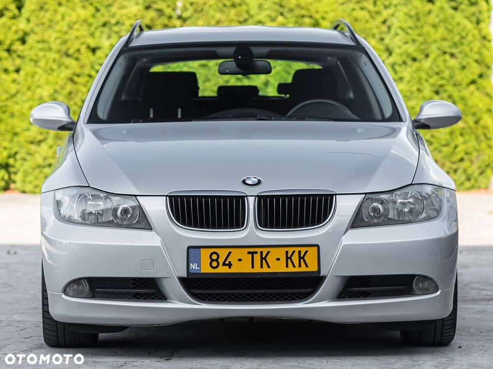 BMW Seria 3 318d DPF - 4
