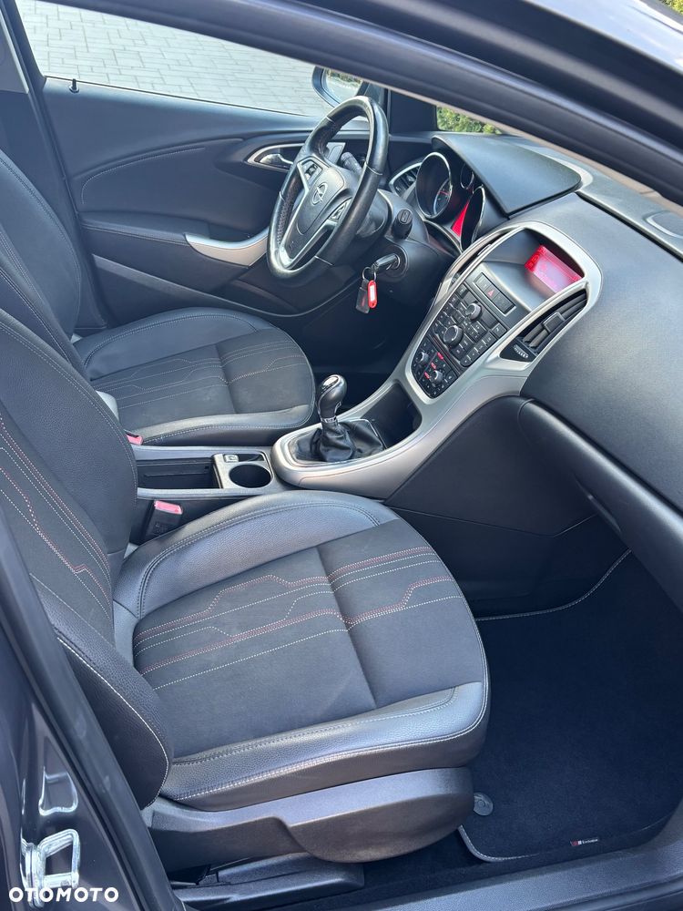 Opel Astra 1.4 Turbo - 26