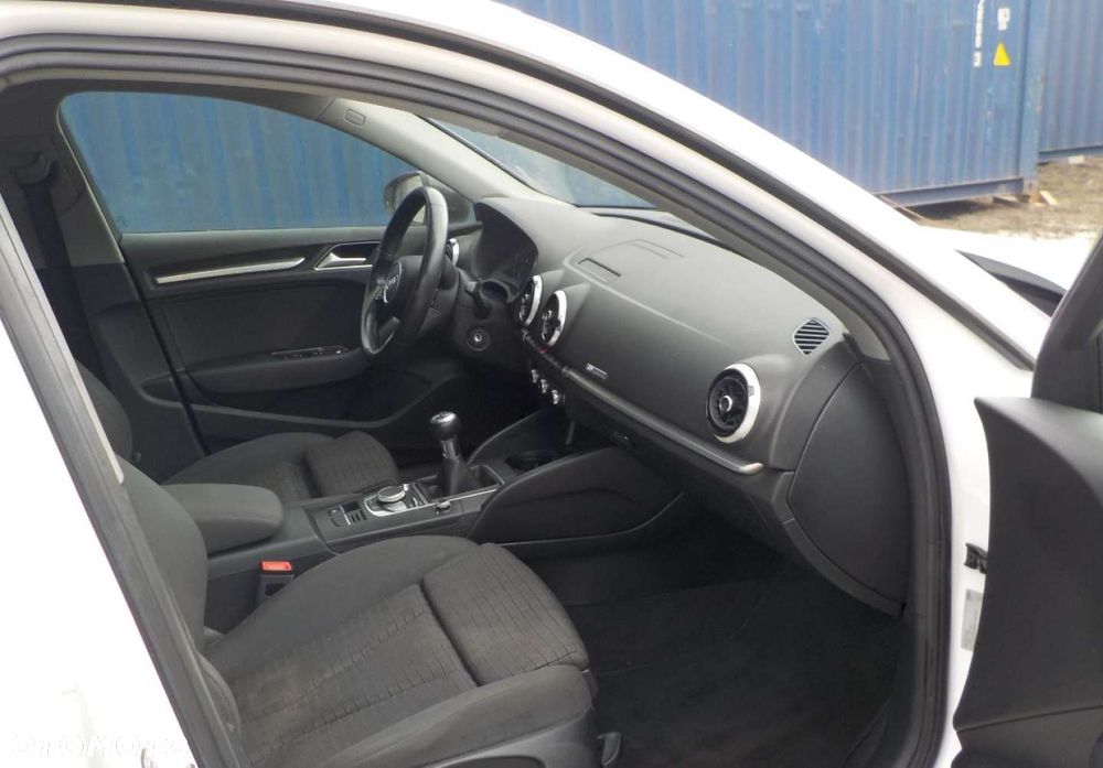 Audi A3 Sportback - 14