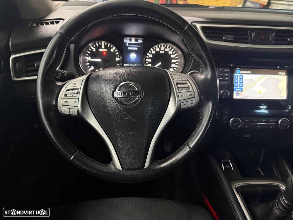 Nissan Qashqai 1.5 dCi N-Connecta - 11