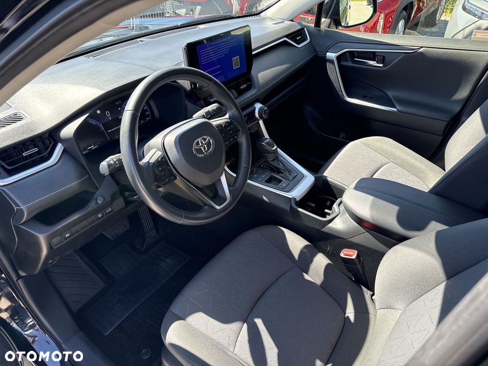 Toyota RAV4 - 9
