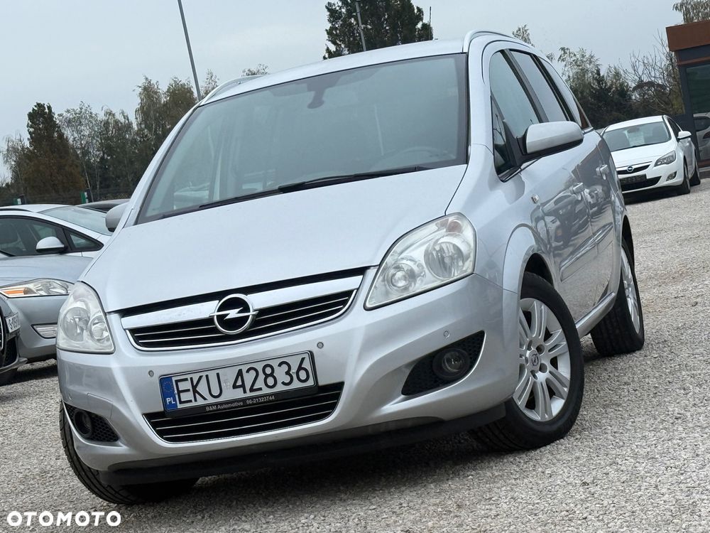 Opel Zafira 1.8 Cosmo - 1