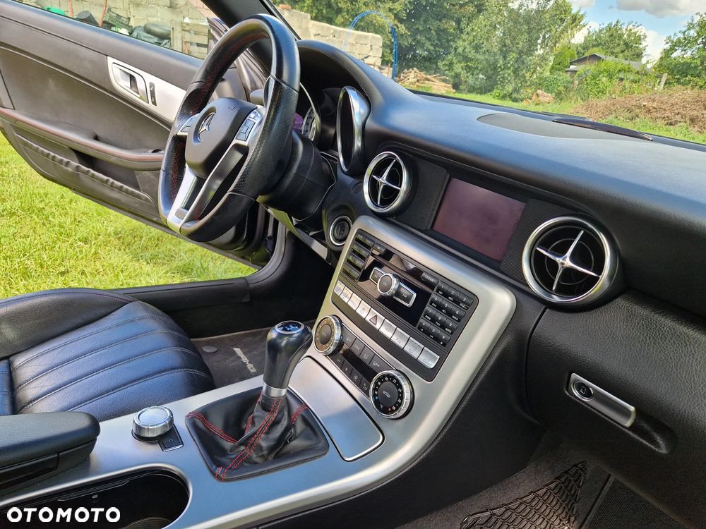 Mercedes-Benz SLK 200 BlueEFFICIENCY Roadster pur - 25