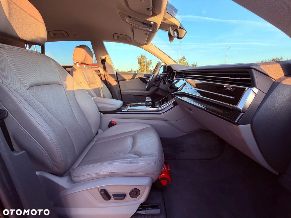 Audi Q8 50 TDI mHEV Quattro Tiptronic - 12