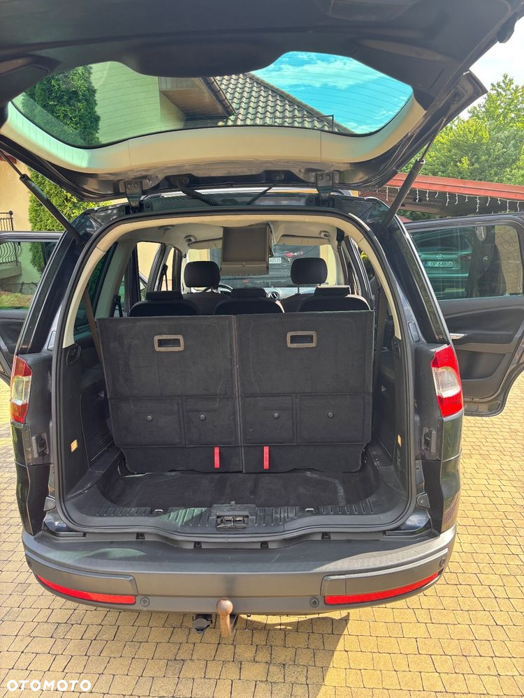 Ford Galaxy 1.8 TDCi Ghia - 29