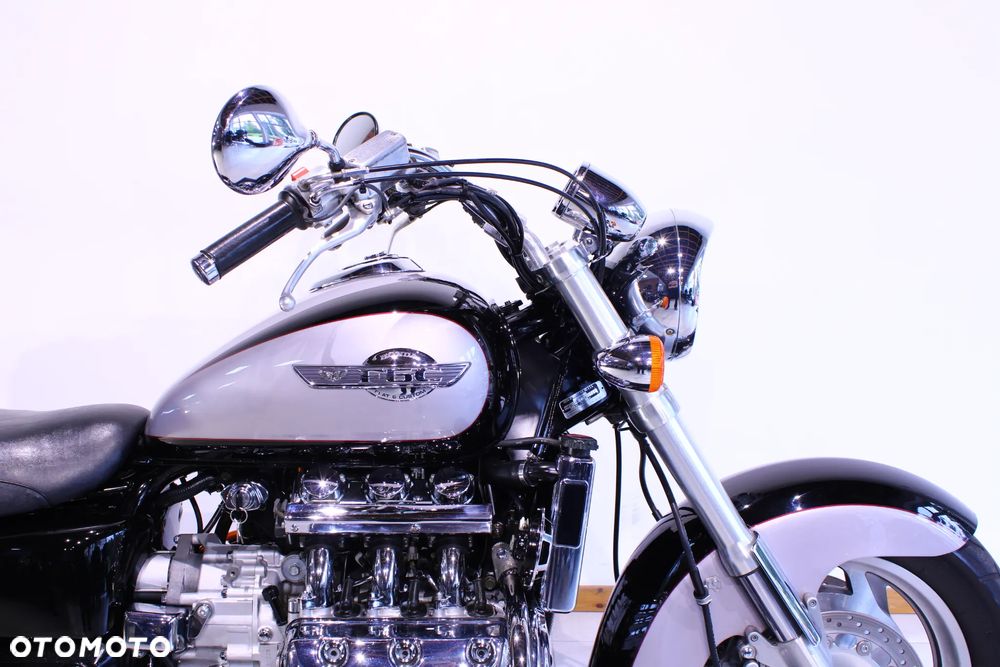 Honda GL - 13