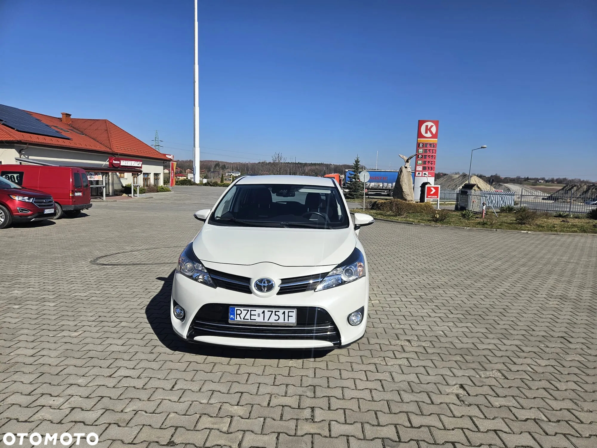 Toyota Verso - 3