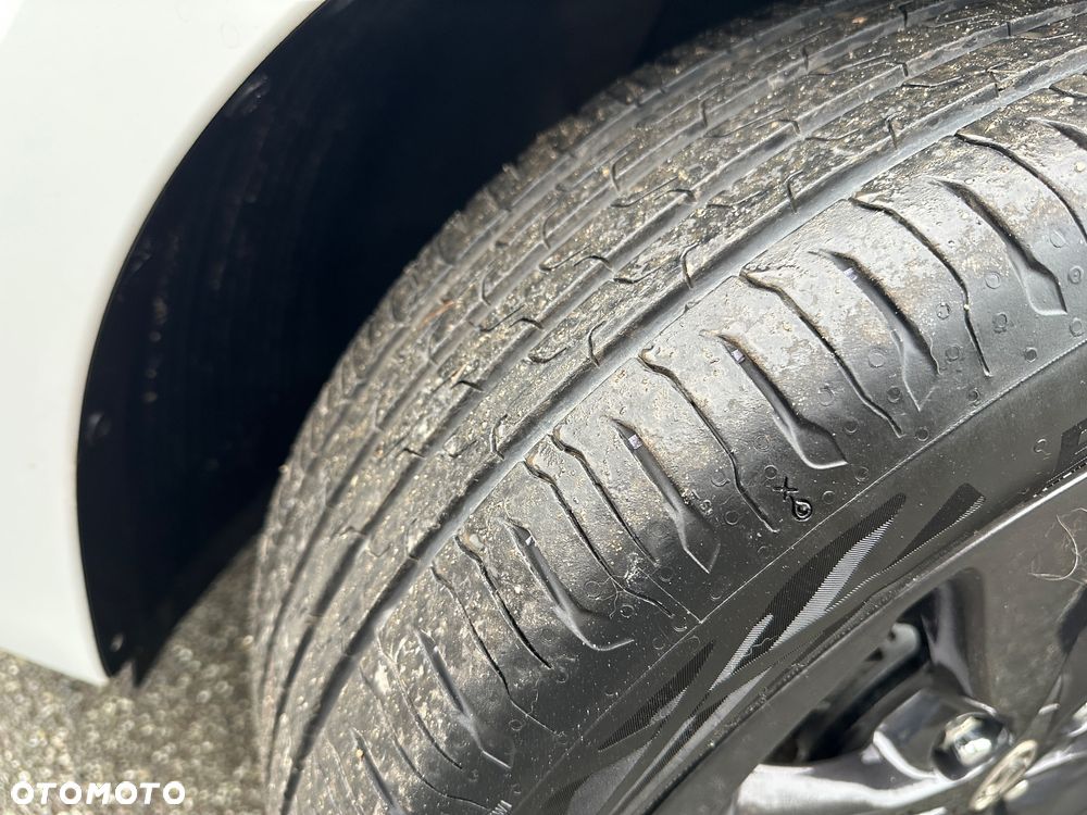 Hyundai i20 1.2 Fifa World Cup Edition - 23