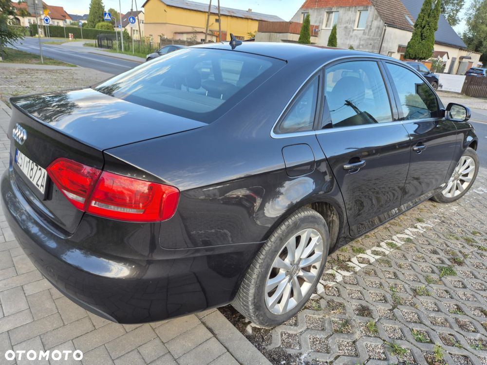 Audi A4 Limousine - 6