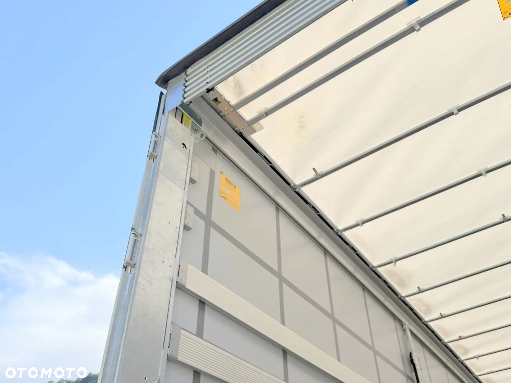 Schmitz Cargobull VARIOS + METALOWA SKRZYNIA - 15