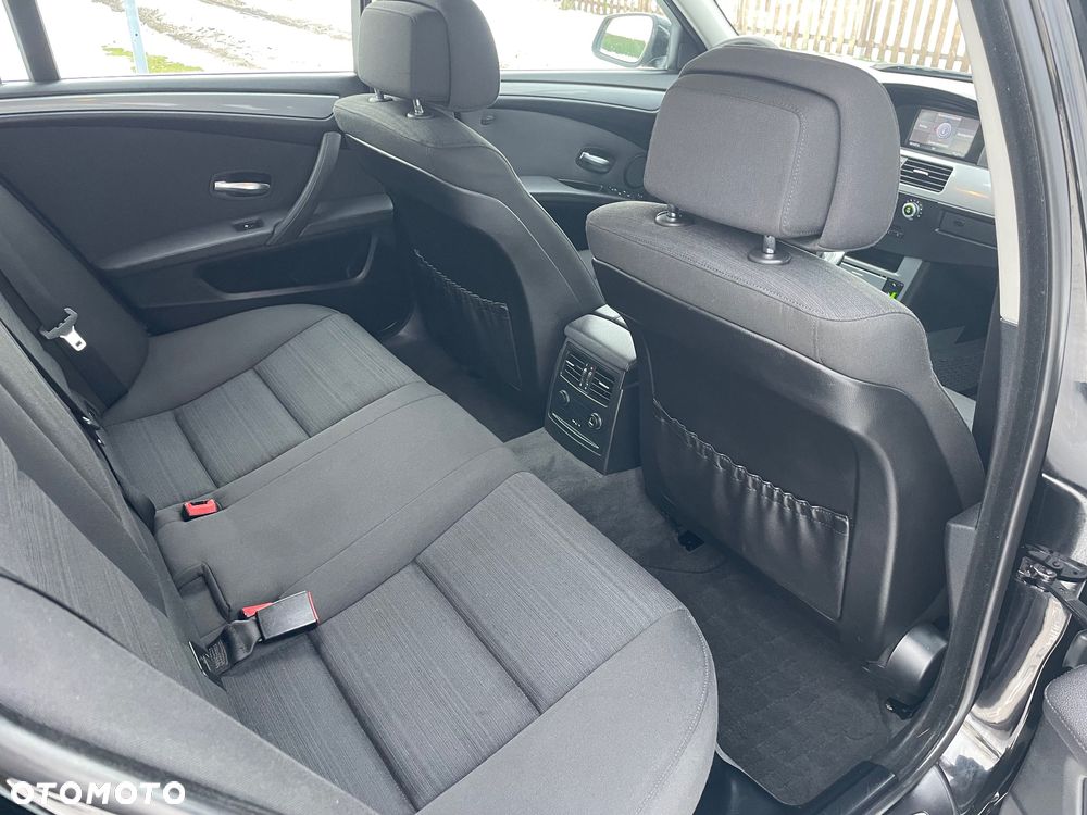 BMW Seria 5 520d Edition Lifestyle - 35