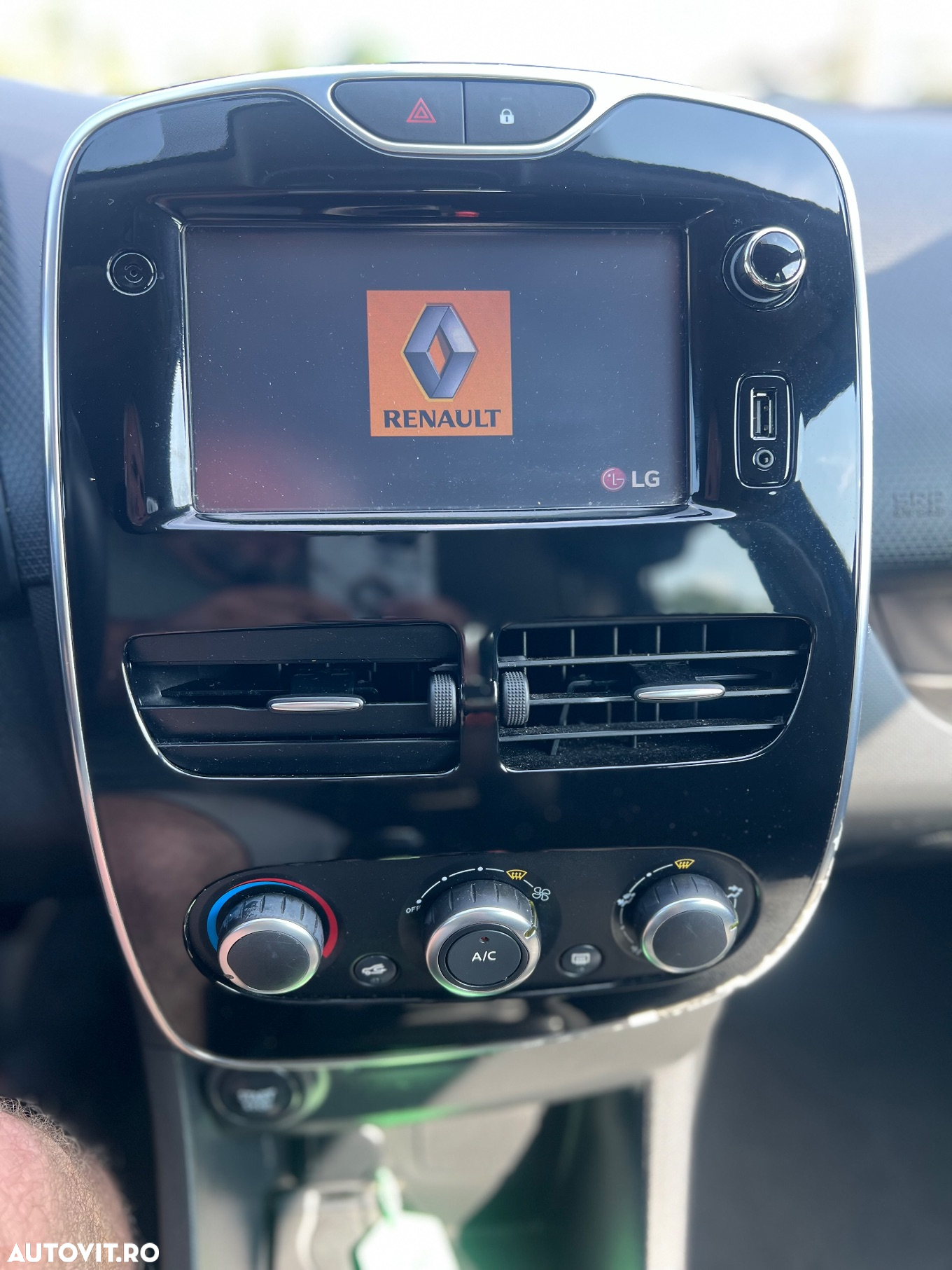 Renault Clio (Energy) dCi 90 Start & Stop INTENS - 16