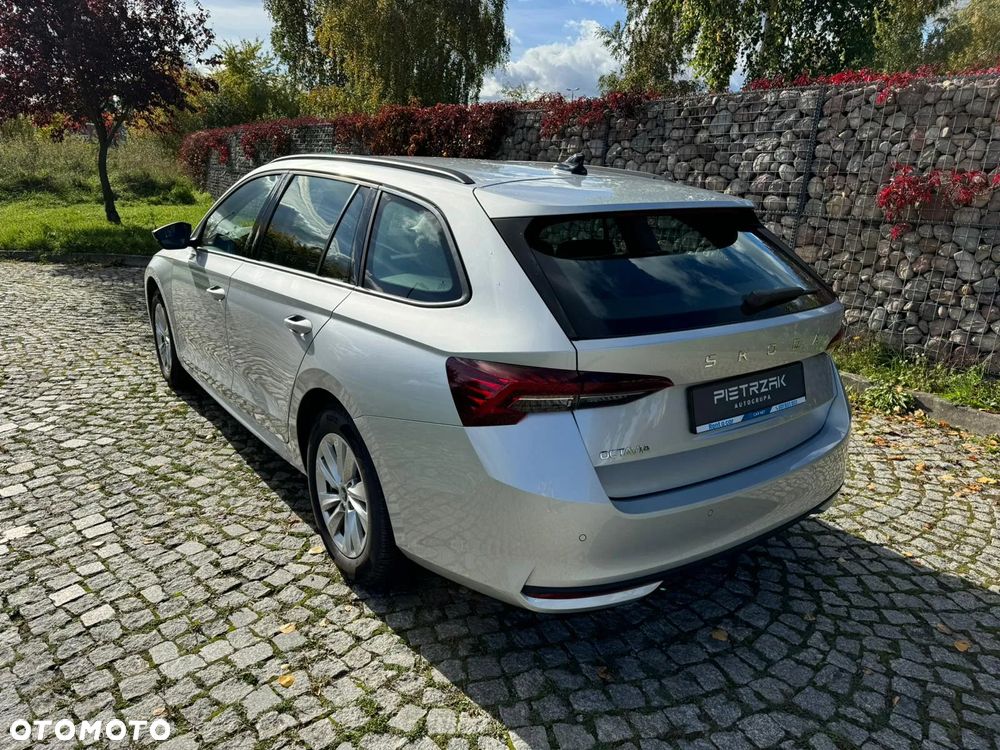 Skoda Octavia - 10