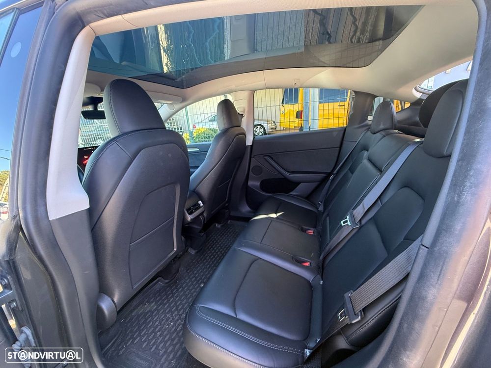 Tesla Model Y Long Range Tração Integral - 23