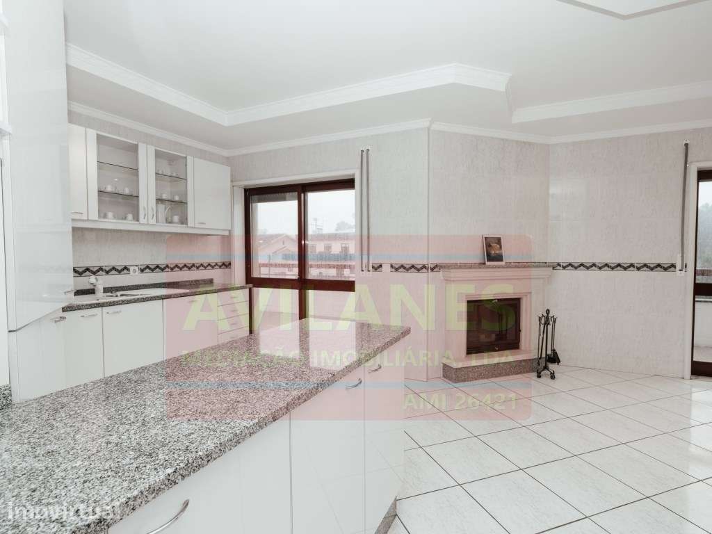 APARTAMENTO T3 RECUADO - LOBÃO - Grande imagem: 3/52