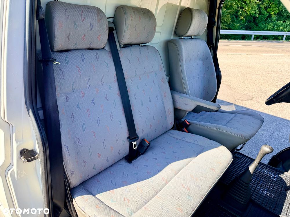 Volkswagen Transporter T4 - 14