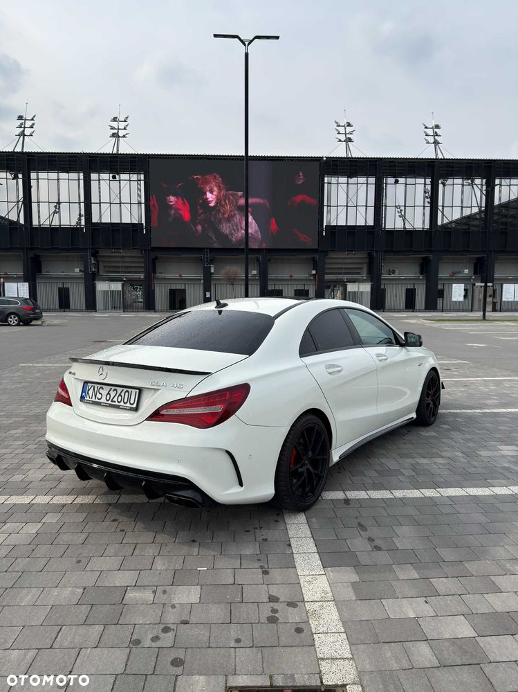 Mercedes-Benz CLA - 1