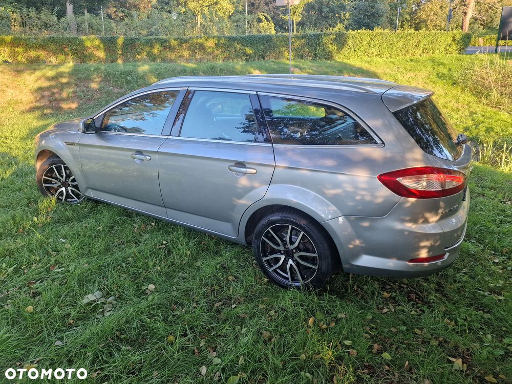 Ford Mondeo 2.0 TDCi Platinium X Plus (Titanium) - 21